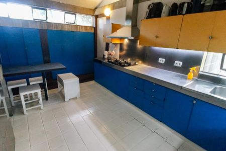 Casa à venda com 509m², 5 quartos e 6 vagasCozinha - Armários