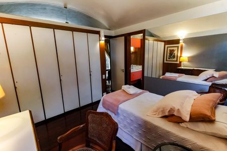 Casa à venda com 509m², 5 quartos e 6 vagasQuarto 2