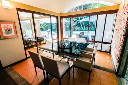 Casa à venda com 509m², 5 quartos e 6 vagasSala 4