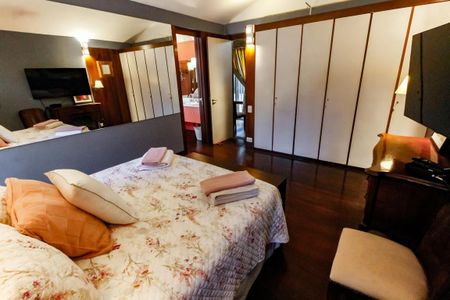 Casa à venda com 509m², 5 quartos e 6 vagasQuarto 1