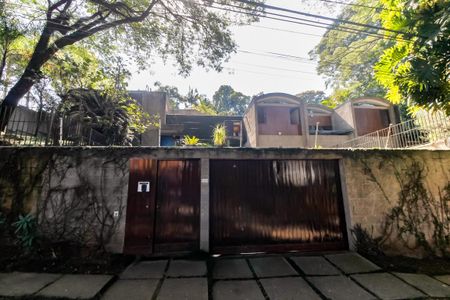 Casa à venda com 509m², 5 quartos e 6 vagasFachada