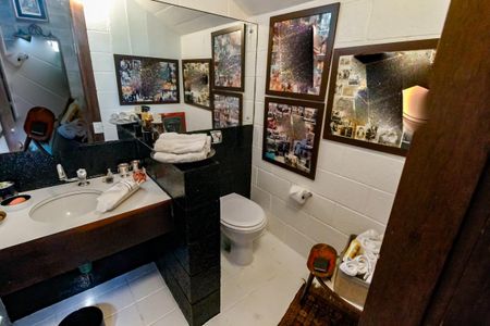 Casa à venda com 509m², 5 quartos e 6 vagasLavabo