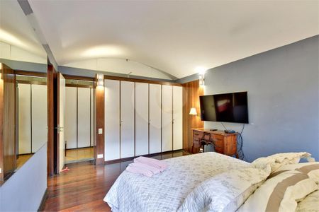 Casa à venda com 5 quartos, 509m² em Jardim Leonor, São Paulo