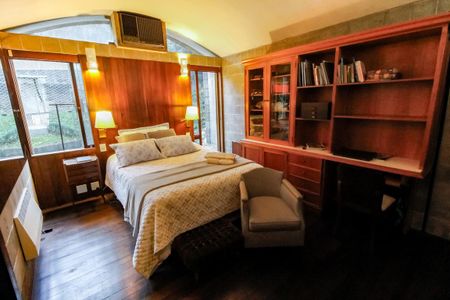 Casa à venda com 509m², 5 quartos e 6 vagasSuíte 3