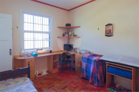 Casa à venda com 3 quartos, 200m² em Jardim Paulistano, São Paulo