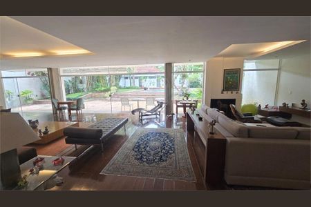 Casa à venda com 4 quartos, 682m² em Santo Amaro, São Paulo