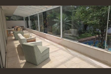 Casa à venda com 4 quartos, 682m² em Santo Amaro, São Paulo