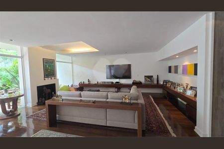 Casa à venda com 4 quartos, 682m² em Santo Amaro, São Paulo