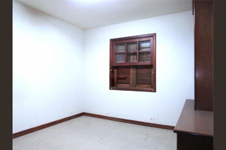 Casa à venda com 3 quartos, 598m² em Jardim Cordeiro, São Paulo