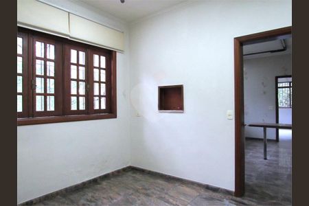 Casa à venda com 598m², 3 quartos e 6 vagas