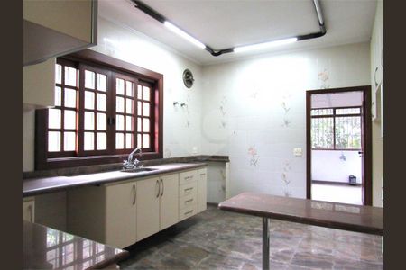 Casa à venda com 598m², 3 quartos e 6 vagas