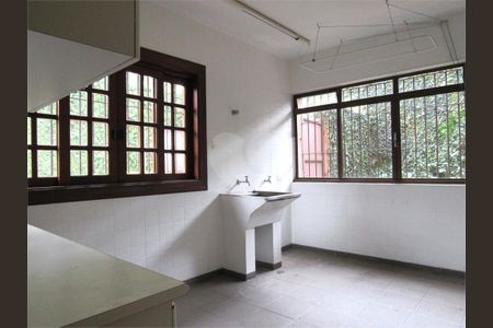 Casa à venda com 598m², 3 quartos e 6 vagas