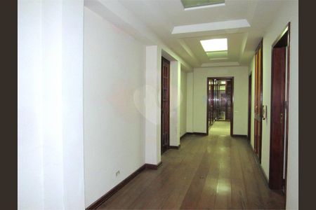 Casa à venda com 598m², 3 quartos e 6 vagas