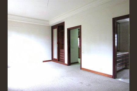 Casa à venda com 598m², 3 quartos e 6 vagas