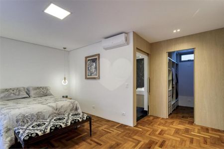 Casa à venda com 5 quartos, 500m² em Jardim Cordeiro, São Paulo