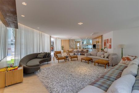 Casa à venda com 3 quartos, 396m² em Jardim dos Estados, São Paulo