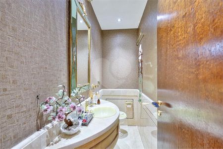 Casa à venda com 4 quartos, 678m² em Santo Amaro, São Paulo