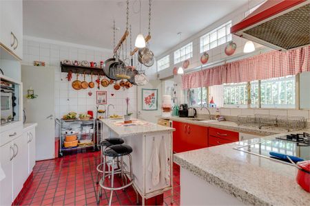 Casa à venda com 5 quartos, 566m² em Vila Nova Caledonia, São Paulo