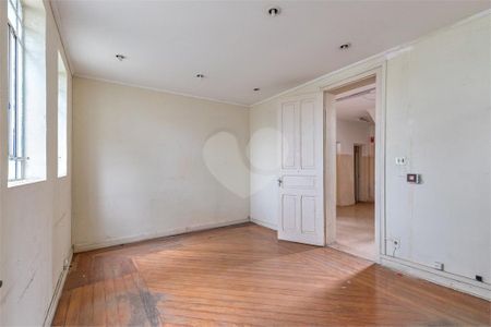 Casa à venda com 620m², 3 quartos e 5 vagas