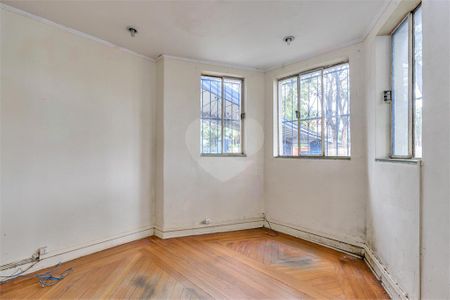 Casa à venda com 3 quartos, 620m² em Campo Belo, São Paulo