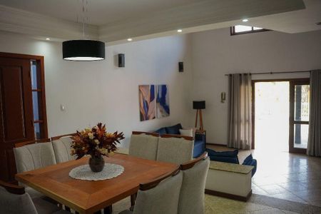 Casa à venda com 1 quarto, 150m² em Itaipu, Niterói