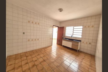 Casa à venda com 3 quartos, 204m² em Jardim Esmeralda, São Paulo