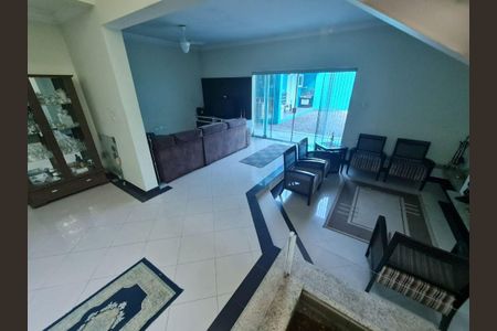 Casa à venda com 5 quartos, 384m² em Parque dos Principes, São Paulo