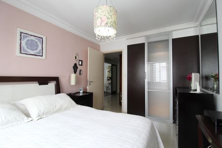 Apartamento para alugar com 99m², 2 quartos e 1 vagaQuarto 2 - Suíte