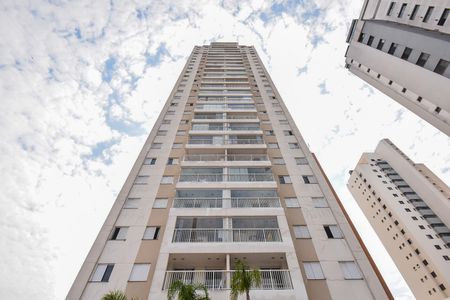Apartamento para alugar com 62m², 2 quartos e 1 vagaFachada
