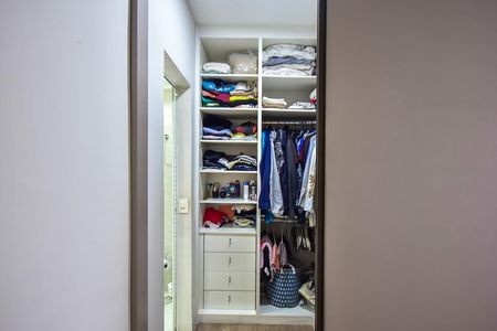 Apartamento para alugar com 62m², 2 quartos e 1 vagaCloset Suíte