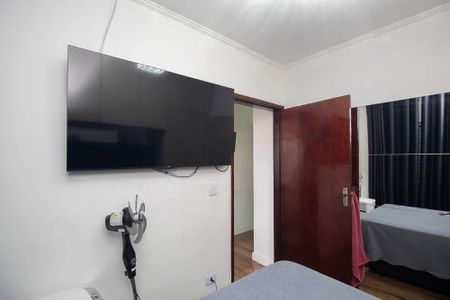 Casa para alugar com 100m², 2 quartos e 2 vagasQuarto 1