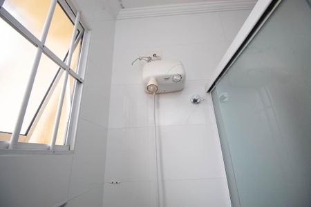 Casa para alugar com 100m², 2 quartos e 2 vagasBanheiro Social