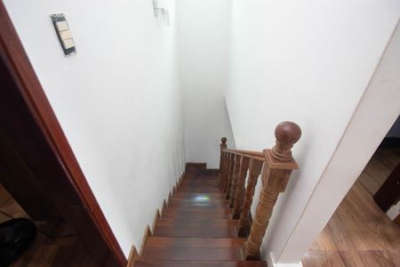 Casa para alugar com 100m², 2 quartos e 2 vagasCorredor