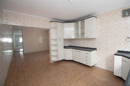 Casa para alugar com 300m², 4 quartos e 2 vagasCozinha