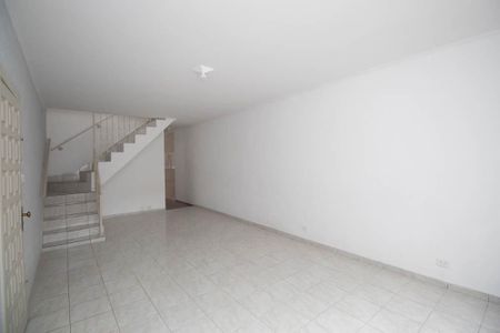 Sala  de casa para alugar com 5 quartos, 300m² em Parque Edu Chaves, São Paulo