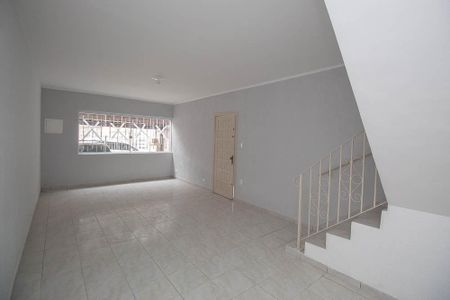 Sala  de casa para alugar com 5 quartos, 300m² em Parque Edu Chaves, São Paulo