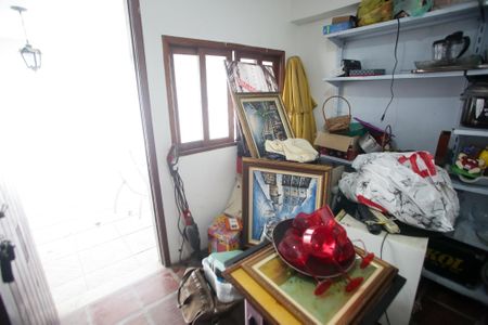 Casa à venda com 351m², 5 quartos e 4 vagasQuarto de Serviço