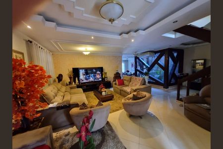 Casa à venda com 4 quartos, 351m² em Pechincha, Rio de Janeiro