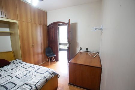 Casa à venda com 351m², 5 quartos e 4 vagasSuíte 2