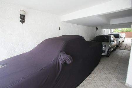 Casa à venda com 351m², 5 quartos e 4 vagasGaragem