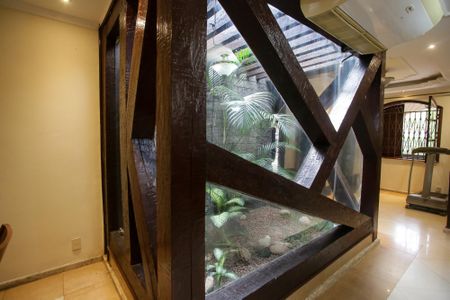 Casa à venda com 351m², 5 quartos e 4 vagasJardim de inverno