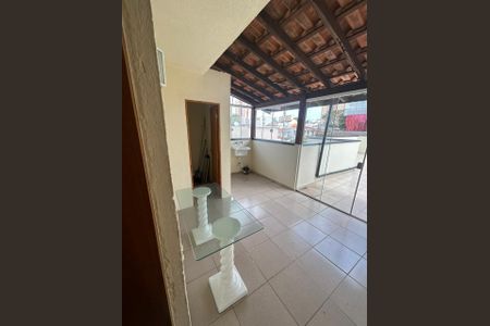 Apartamento à venda com 100m², 2 quartos e 2 vagasVaranda