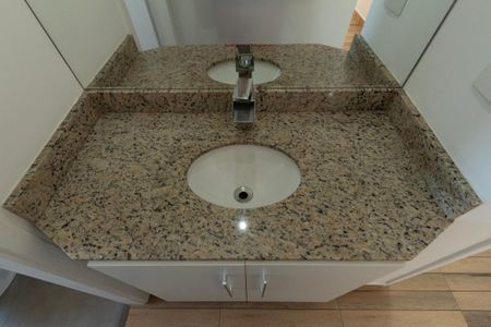 Apartamento para alugar com 53m², 2 quartos e 1 vaga Apartamento para alugar com 53m², 2 quartos e 1 vagaBanheiro