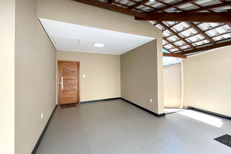 Casa à venda com 280m², 3 quartos e 3 vagasGaragem