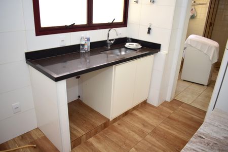 Apartamento para alugar com 130m², 3 quartos e 1 vagaCozinha - Armários