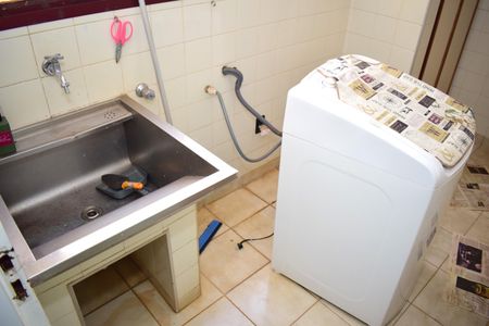 Apartamento para alugar com 130m², 3 quartos e 1 vagaÁrea de Serviço