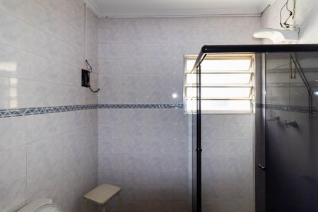 Banheiro Social de casa para alugar com 1 quarto, 80m² em Vila Lucia, São Paulo