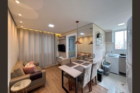 Sala de apartamento para alugar com 2 quartos, 33m² em Santo Amaro, São Paulo