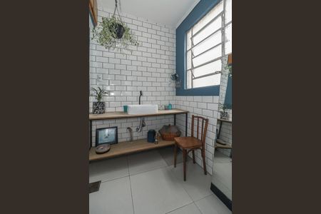 Apartamento à venda com 118m², 2 quartos e sem vagaBanheiro
