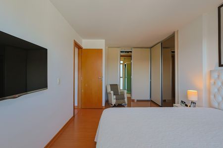Apartamento à venda com 144m², 3 quartos e 2 vagasQuarto 3 - Suíte